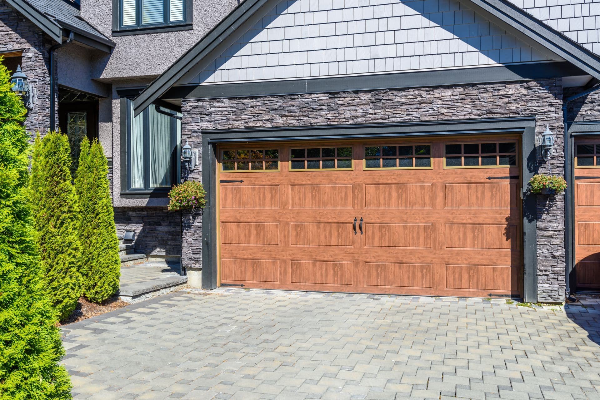 Blog post Your Complete Guide to Garage Doors in Center Line, MI: Stylish Tips and Practical Insights image