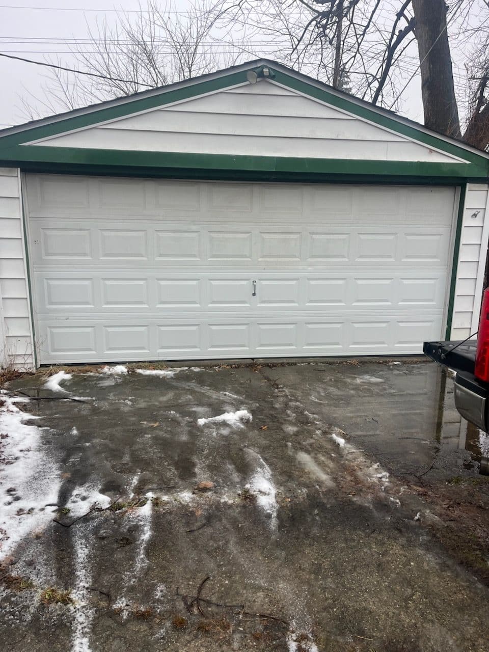 New Bottom Panels Installation in Eastpointe